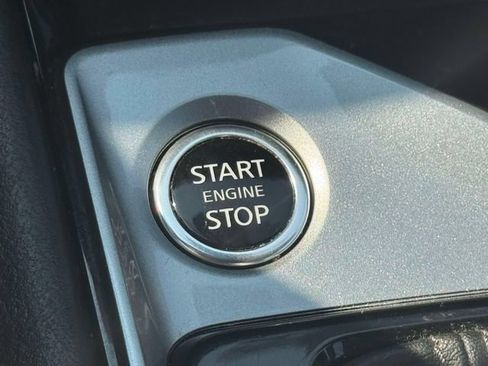 Used 2024 Nissan Altima 2.5 SV FWD image 35