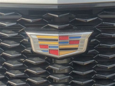 Used 2019 Cadillac XT4 Sport w/ Driver Awareness Package image 13