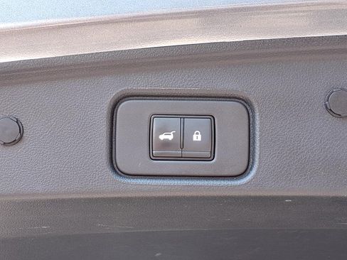 Used 2024 Nissan Pathfinder SL w/ SL Premium Package image 10