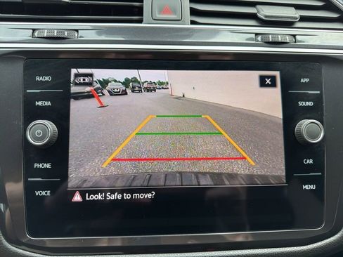 Certified 2024 Volkswagen Tiguan SE R-Line FWD image 24