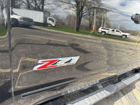 Used 2019 Chevrolet Silverado 1500 LT w/ All Star Edition image 12