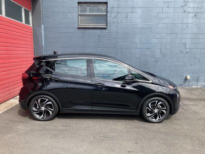 Used 2022 Chevrolet Bolt LT w/ Infotainment Package