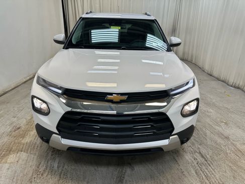 Certified 2023 Chevrolet TrailBlazer LT w/ Convenience Package image 3