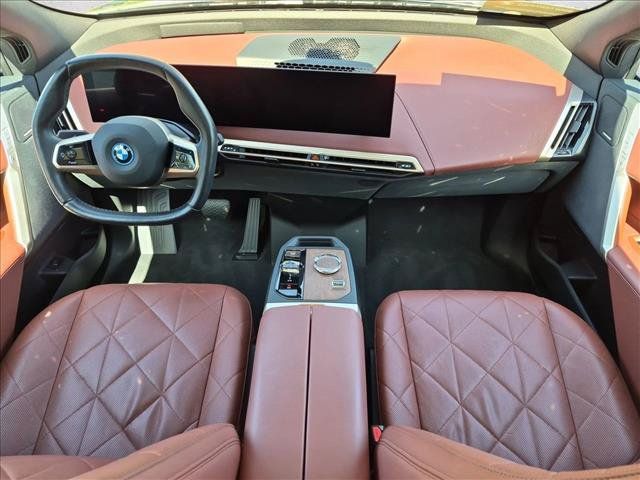 Certified 2024 BMW iX xDrive50 w/ Premium Package AWD/4WD image 19