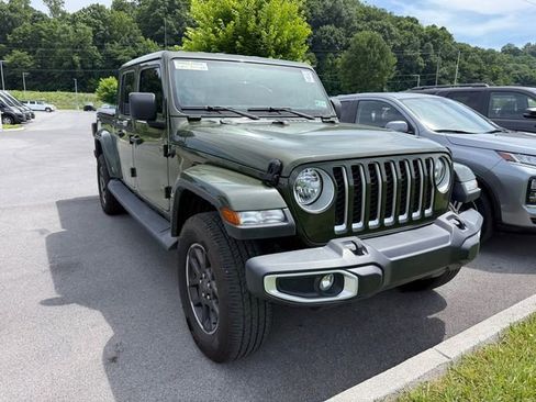 Used 2022 Jeep Gladiator Overland w/ Popular Equipment Package AWD/4WD image 10