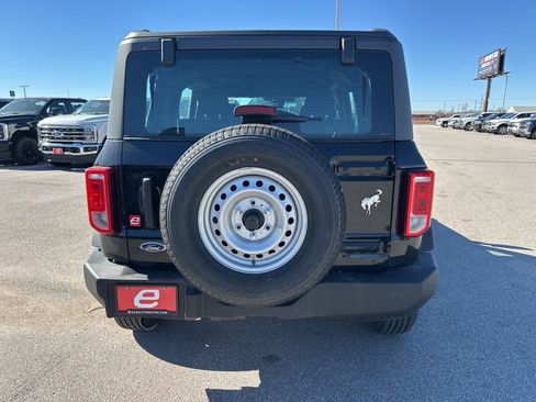 New 2025 Ford Bronco 4-Door image 7