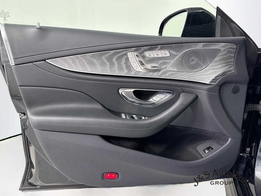 Used 2019 Mercedes-Benz AMG GT 63 w/ AMG Dynamic Plus Package image 22