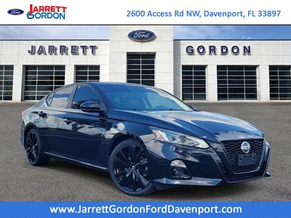 Used 2022 Nissan Altima 2.5 SR w/ Midnight Edition Package