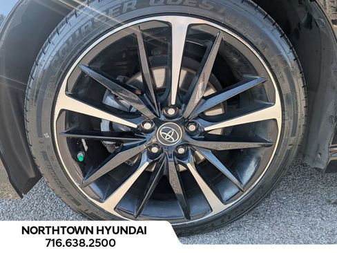 Used 2019 Toyota Camry XSE FWD image 41