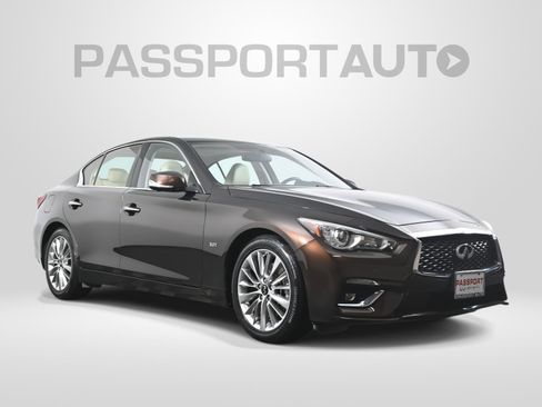 Used 2020 INFINITI Q50 Luxe w/ Essential Package (3.0T Luxe) image 3
