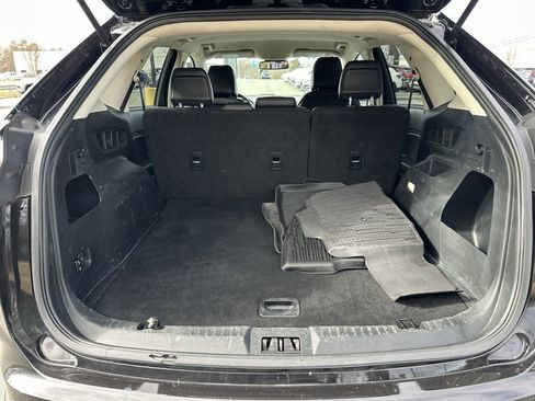 Used 2020 Ford Edge SEL image 42