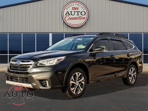 Used 2021 Subaru Outback Limited XT image 3