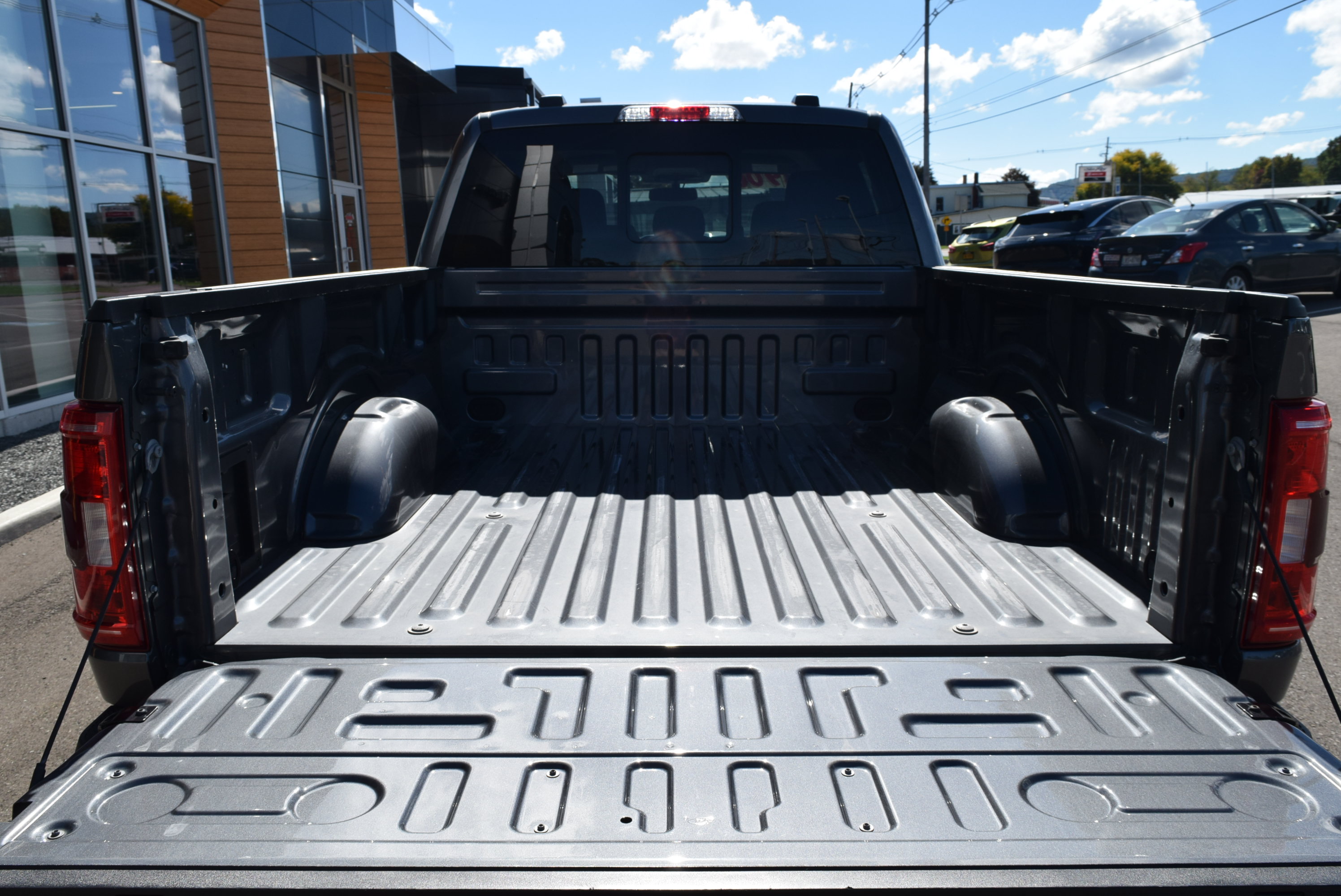 Used 2023 Ford F150 XLT w/ Equipment Group 302A High AWD/4WD image 5