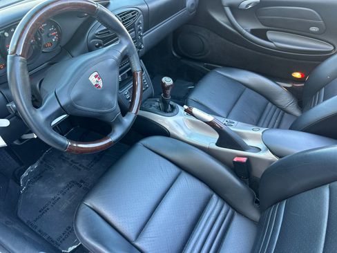 Used 2002 Porsche Boxster RWD image 5
