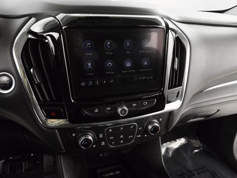 Used 2020 Chevrolet Traverse Premier image 15