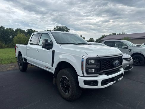 Used 2024 Ford F350 Lariat w/ Tremor Off-Road Package AWD/4WD image 1