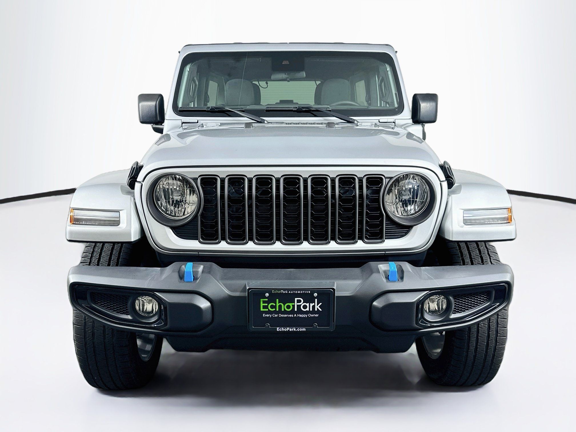 Used 2024 Jeep Wrangler Unlimited w/ Convenience Group AWD/4WD image 2