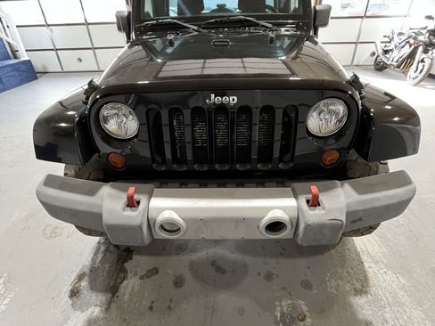 Used 2012 Jeep Wrangler Unlimited Sahara w/ Dual Top Group image 3