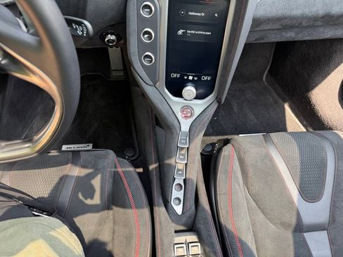 Used 2024 McLaren 750S Spider image 53