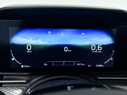 Certified 2024 Kia Carnival SX Prestige FWD image 39