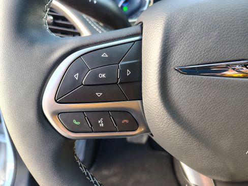 New 2026 Chrysler Pacifica Select image 27