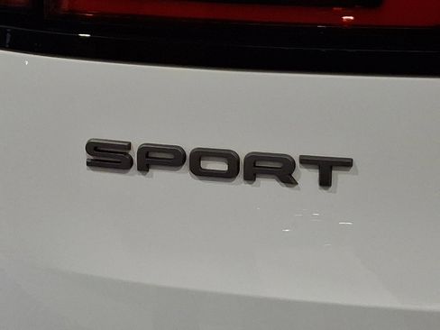 Certified 2025 Land Rover Range Rover Sport image 28