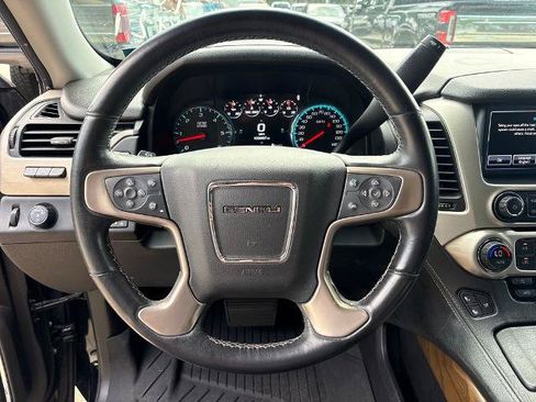 Used 2019 GMC Yukon XL Denali RWD image 17