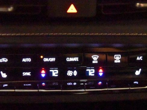 Used 2023 Buick Envision Preferred w/ Sport Touring Package image 20