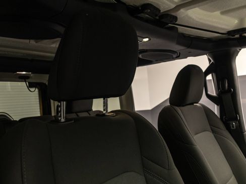 Used 2021 Jeep Wrangler Unlimited Sport AWD/4WD image 41
