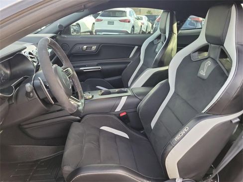 Used 2021 Ford Mustang Shelby GT500 w/ Technology Package image 15