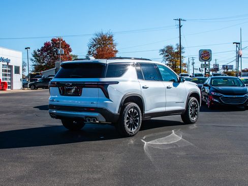 New 2026 Chevrolet Traverse Z71 w/ Enhanced Driving Package AWD/4WD image 7