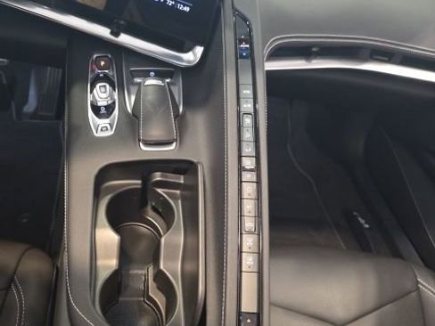 Used 2023 Chevrolet Corvette Stingray Convertible w/ Z51 Performance Package image 20