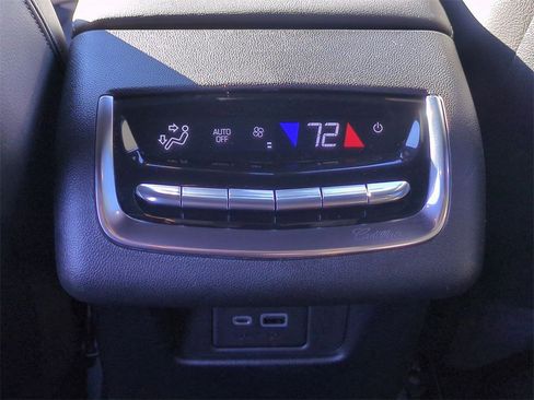 Certified 2023 Cadillac XT6 Luxury image 21