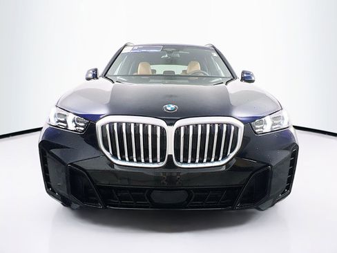 New 2026 BMW X5 xDrive40i w/ M Sport Package image 2