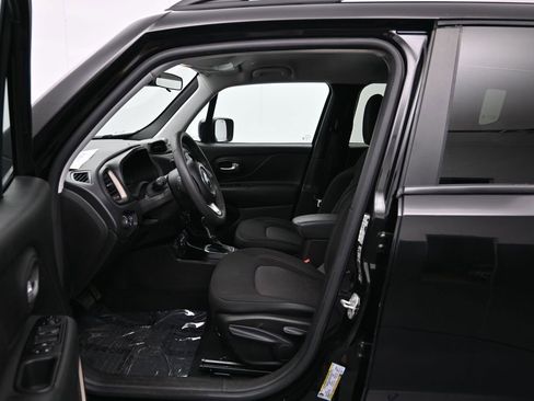 Used 2023 Jeep Renegade Latitude AWD/4WD image 20
