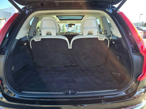 Used 2022 Volvo XC90 T8 Inscription Expression image 17
