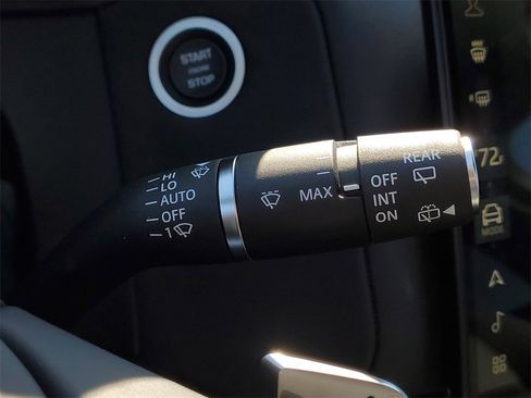 New 2026 Land Rover Range Rover Velar Dynamic SE image 14