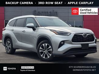 Used 2022 Toyota Highlander XLE FWD video 1
