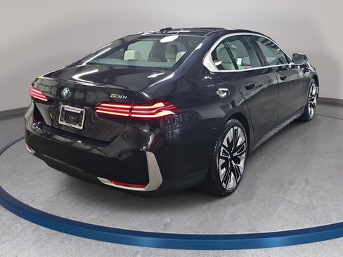 New 2027 BMW 530i xDrive AWD/4WD image 5