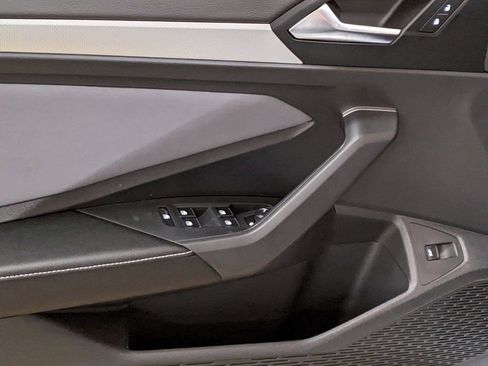 New 2026 Volkswagen Jetta SE image 10