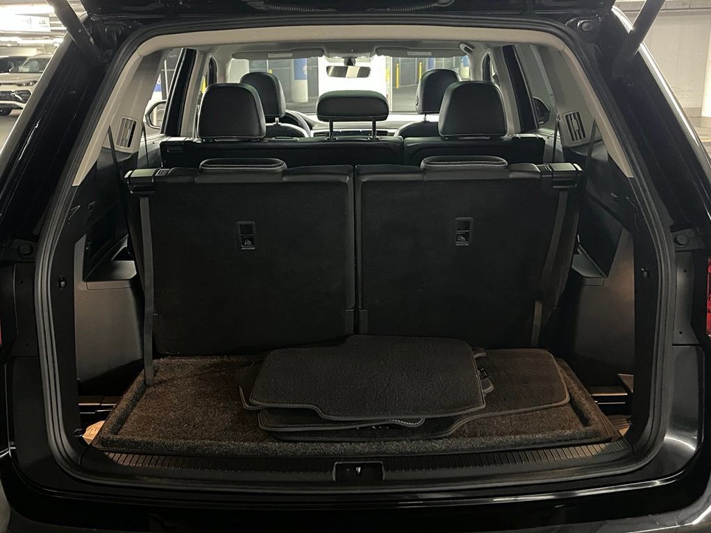 Used 2023 Volkswagen Atlas SE w/ Panoramic Sunroof Package FWD image 39