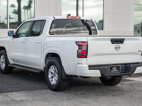 Used 2024 Nissan Frontier SV image 4