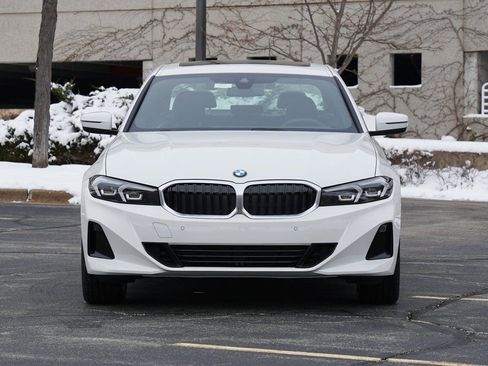 Used 2026 BMW 330i xDrive Sedan w/ Convenience Package AWD/4WD image 2