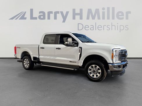 Used 2023 Ford F250 XLT w/ FX4 Off-Road Package image 7