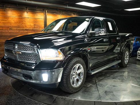 Used 2014 RAM 1500 Laramie w/ Convenience Group image 2