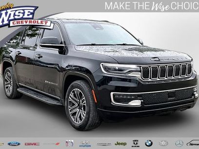Used 2024 Jeep Wagoneer L Series II w/ Flexible Seating Group