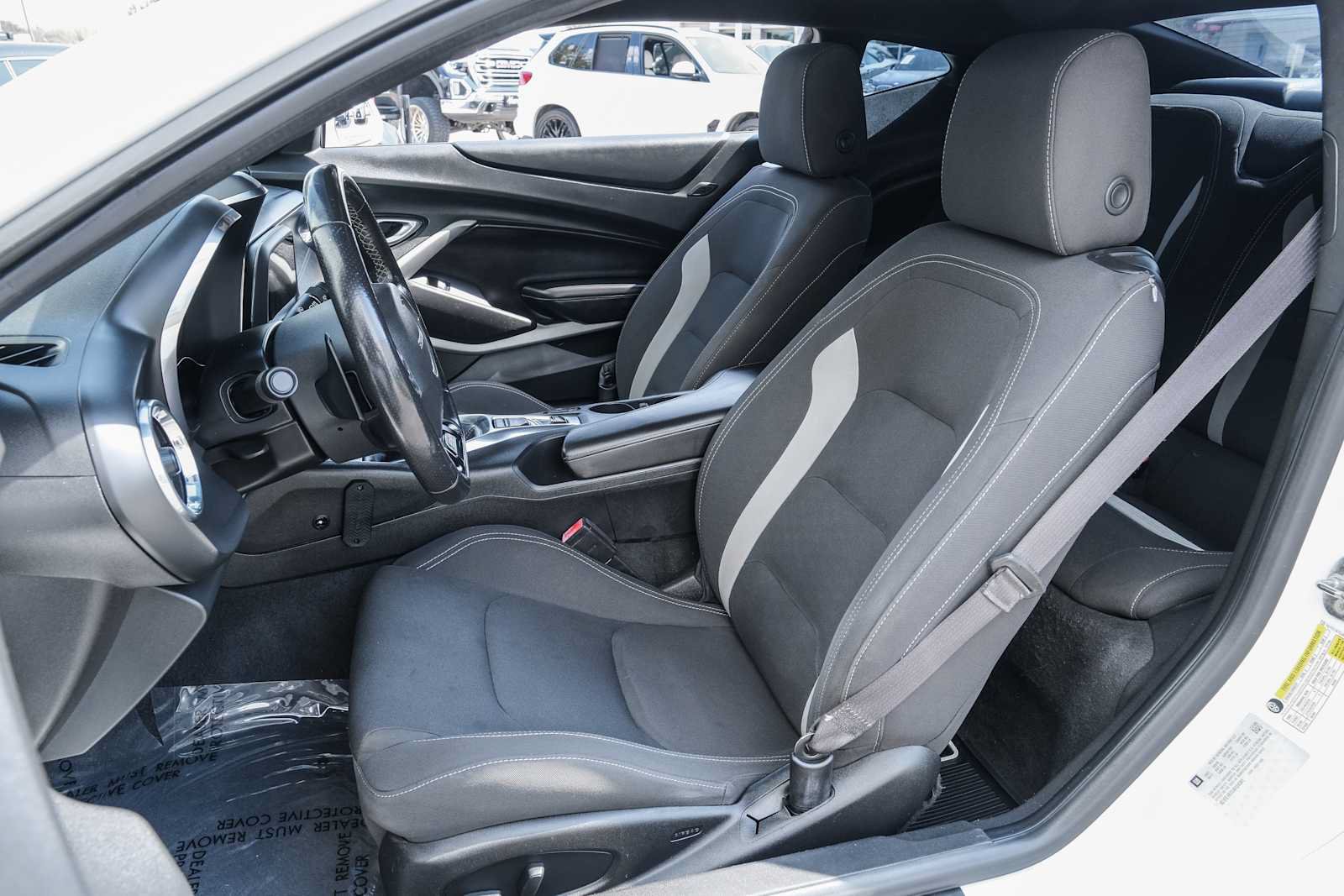 Used 2018 Chevrolet Camaro SS RWD image 28