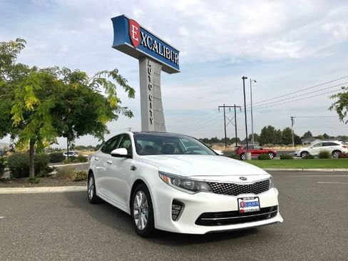 Used 2018 Kia Optima S w/ Panoramic Sunroof Package FWD image 3