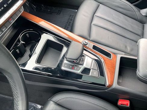 Used 2023 Audi A4 2.0T Premium w/ Convenience Package image 18