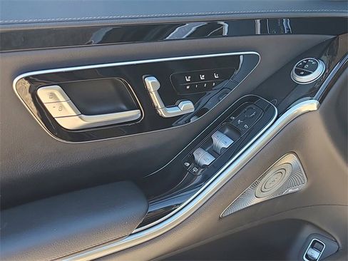 Used 2023 Mercedes-Benz S 500 4MATIC w/ AMG Line image 21